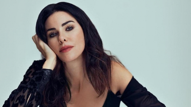 Defne Samyeli hastalığı atlattı güzel haberi takipçileriyle paylaştı