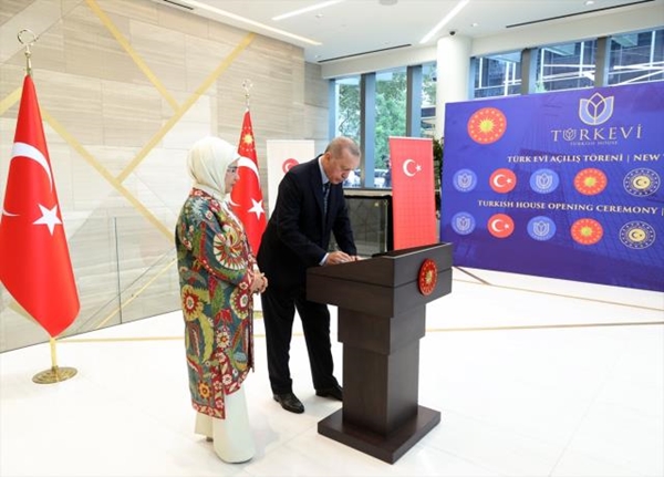 Cumhurbaşkanı Erdoğan: New York'ta Türkevi Binası Açılış Töreni'nde açıklamalarda bulundu