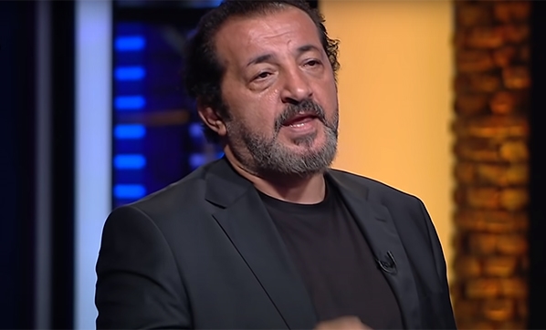 MasterChef Türkiye'nin sevilen jüri üyesi Mehmet Yalçınkaya  dudaklarına estetik yaptırdığı iddiasına sitem etti!