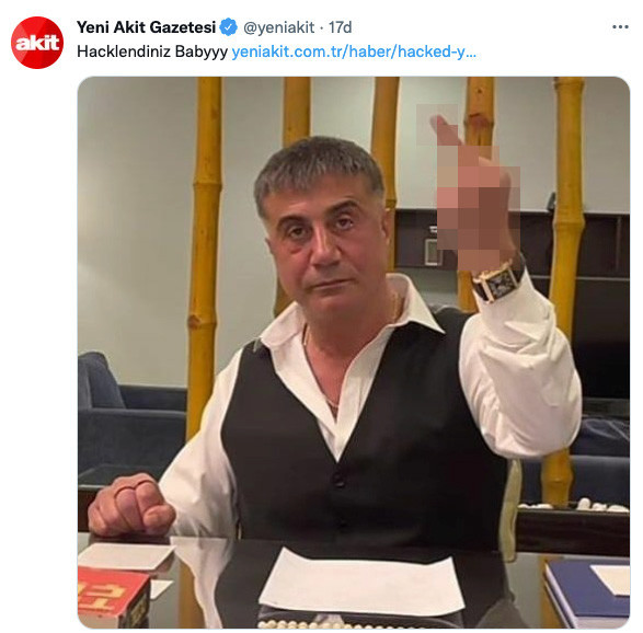 Hackerler Yeni Akit Gazetesi'nin Twitter hesabını hedef aldı!