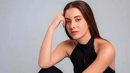 Rol'dü Gerçek Oldu! Beril Pozam ve Ersin Arıcı Dünyaevine Girdi