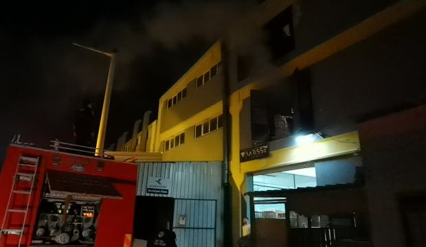 Bursa'da mobilya fabrikasında korkutan yangın