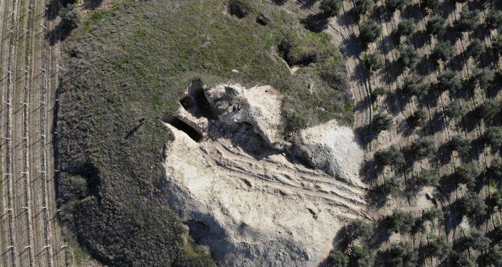 Defineciler talan etti: 2700 yıllık tümülüsler yok olma tehlikesiyle karşı karşıya