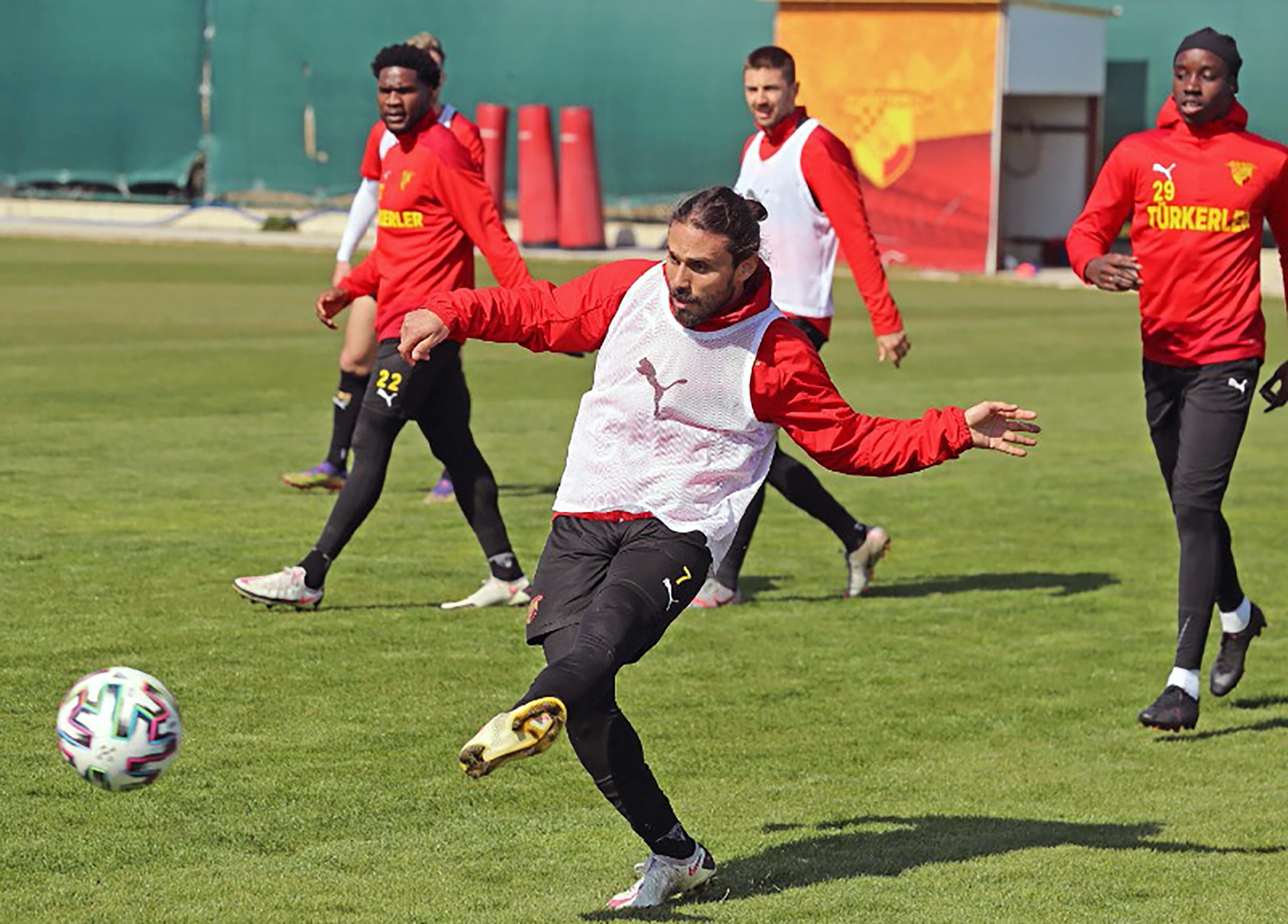 Göztepe, yarın Kasımpaşa’yı ağırlayacak