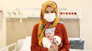 480 gram dünyaya gelen bebek 167 günlük ömür çabasını kazandı