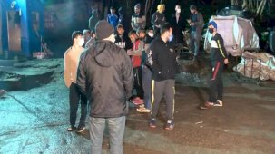 İstanbul'da kağıt toplayıcıların cep telefonlarını çaldılar