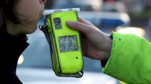 'Nefesim yetmiyor' diyerek alkolmetreye üflemeyen sürücü, 179 promil alkollü çıktı