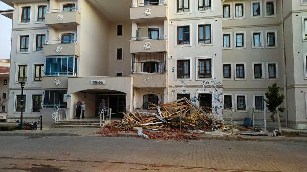 Adıyaman'da fırtınanın neden olduğu hasarın boyutu bir gün sonra ortaya çıktı