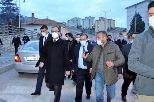 Bakan Kasapoğlu, Emet KYK Yurdu'nun açılışını gerçekleştirdi