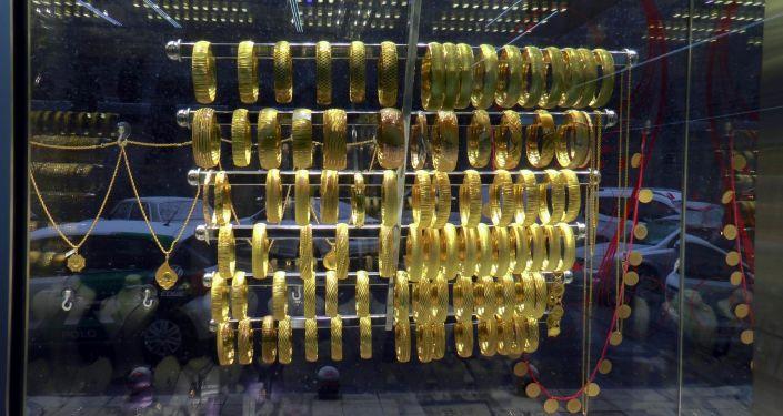 Sarraflardan ÇEyrek Altın İle İlgili Yıl Sonu Tahmini &quot;900 TL Olabilir&quot;