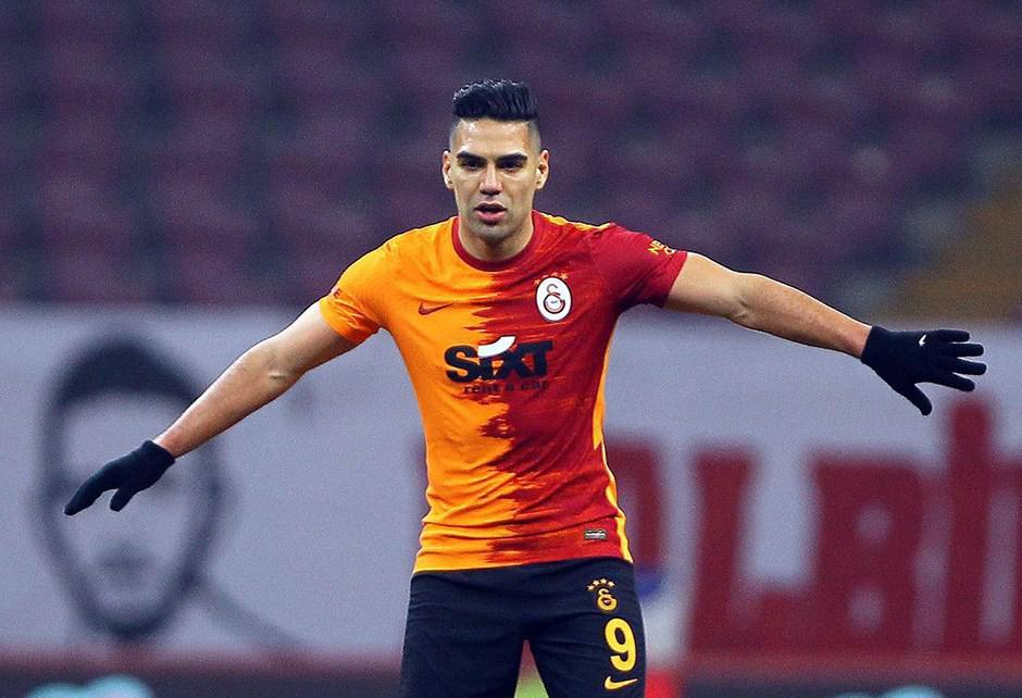 Falcao'nun annesi açıkladı! "Oğlum Radamel yüzde yüz Galatasaray'da"