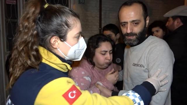 Gece vakti çıkan yangın, mahalleyi ayağa kaldırdı