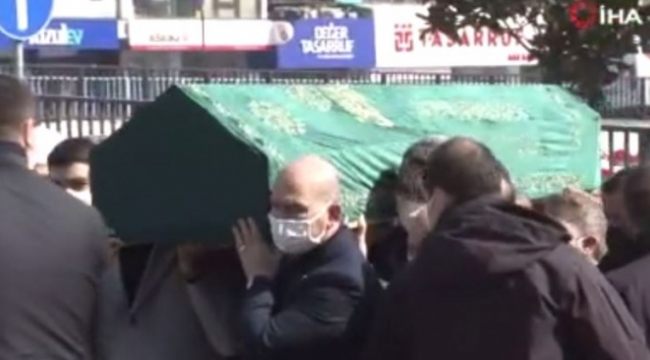İçişleri Bakanı Süleyman Soylu&#039;nun Annesi Ebedi Yolculuğuna Uğurlanıyor!