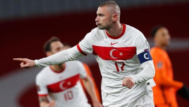 Milli Takıma Nazar Değdi!  Şimdi de Burak Yılmaz'dan Kötü Haber Geldi!