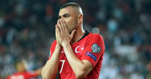 Milli Takıma Nazar Değdi!  Şimdi de Burak Yılmaz'dan Kötü Haber Geldi!