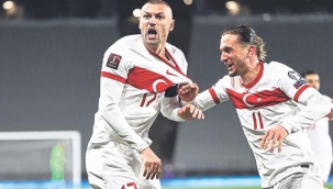 Milli Takıma Nazar Değdi!  Şimdi de Burak Yılmaz'dan Kötü Haber Geldi!