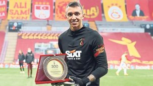 Galatasaray'da Muslera gelişmesi!