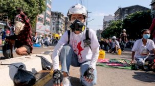 Myanmar'da darbe karşıtları sosyal medyayı nasıl kullanıyor?