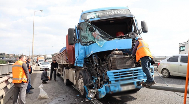 TEM Otoyolunda Kaza! Kilometrelerce Araç Kuyruğu Oluştu