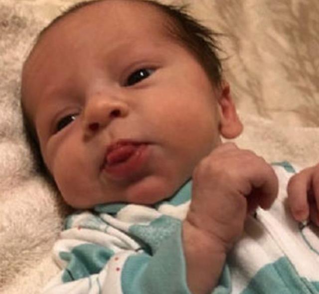 İnanmak Neredeyse İmkansız .Gebe Olduğunu Fark Etmedi.Klozete Doğum Yaptı