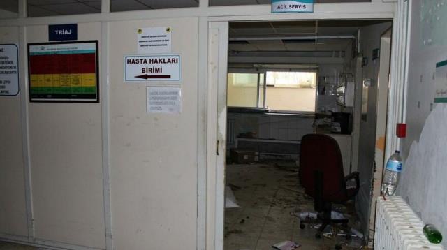 İki yıl evvel kapısına kilit vurulan devlet hastanesi talan edildi