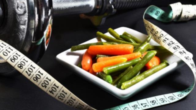 Karatay Diyeti Yine Gündem de. Karatay diyeti nedir? Başlamak isteyenler için karatay diyeti listesi