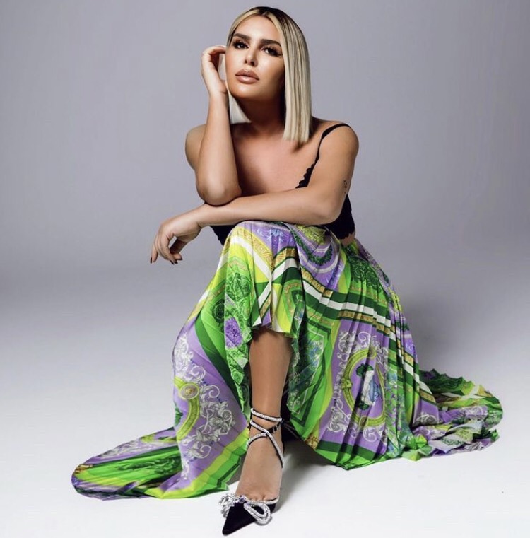 Selin Ciğerci evlat edinecek