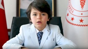 23 Nisan'da koltuğunu torununa bıraktığı tezlerine Bakan Koca'dan esprili cevap