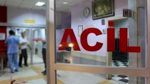 Denizli'de iki otomobilin çarpışması sonucu 3 kişi yaralandı