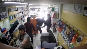 Tam 40 Dakika Boyunca Eniştelerine İşkence Ettiler!