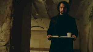 Masumlar Apartmanı'nda nefes kesen sahne! Han, kazan dairesinde birini saklıyor