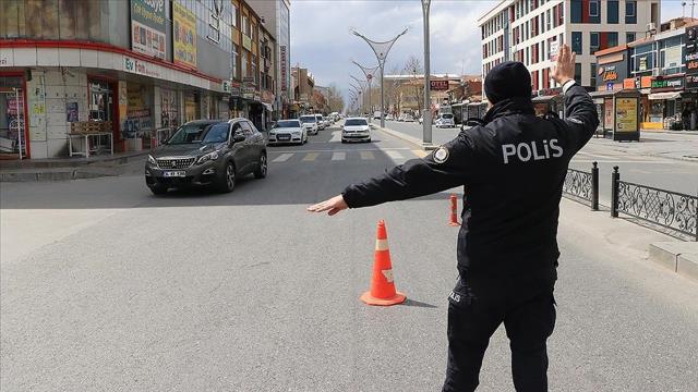 Vatandaşta 17 günlük tam kapanma Sonrası 19 Mayıs'ı da İçine Alabilecek Bir Haftalık Uzatma Tedirginliği