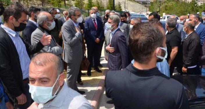 AK Parti Genel Lider Yardımcısı Ünal, dayısının cenazesine katıldı