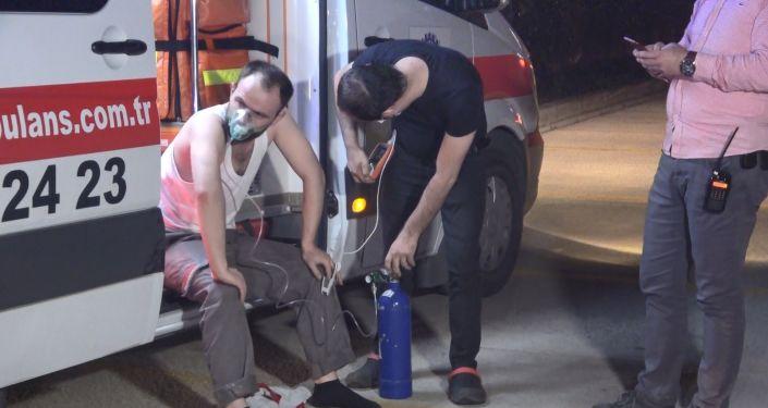Bursa'da kauçuk fabrikasında yangın: 6 personel hastaneye kaldırıldı