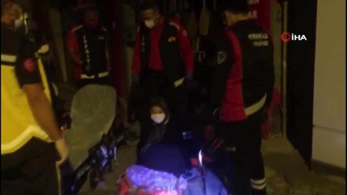 Ekipler engelli yaşlı kadın için seferber oldu