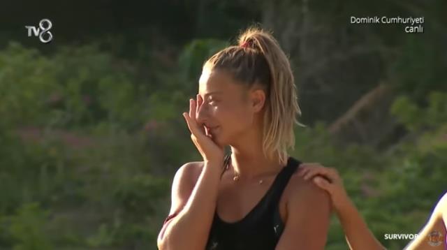 İnisiyatifini kullanan Acun Ilıcalı, oyunu kaybeden Aleyna Kalaycıoğlu'na ailesiyle görüşme hakkı verdi