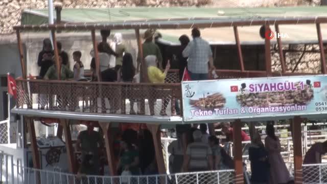 Sakin şehir Halfeti'de turizm hareketliliği başladı