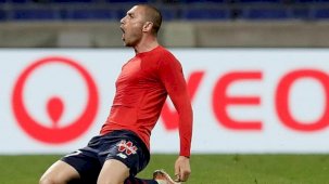 Burak Yılmaz Kanatlandı. Lille Zirveye İyice Yerleşti