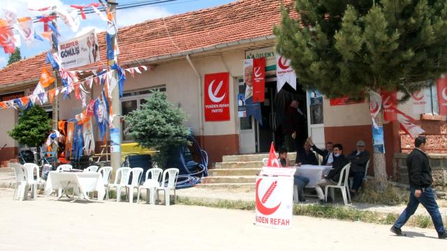 7 yıl aradan sonra belediye başkanlarını seçmek için sandık başına gidecekler