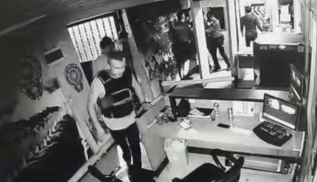 Esenyurt Polis Merkezi'nde şüpheli bir şekilde ölen güvenlik amiri Birol Yıldırım'ın son görüntüleri ortaya çıktı