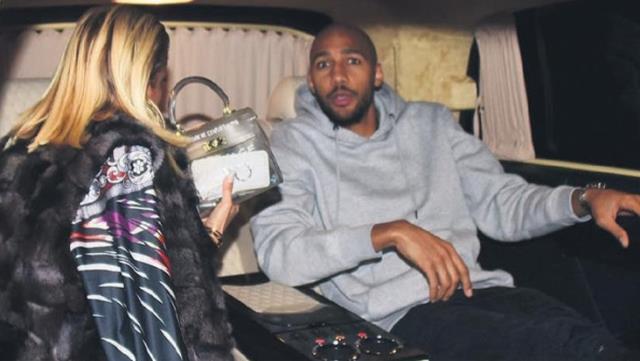 Eski Galatasaraylı Nzonzi, sosyetik güzel Seda Pakseker'le gizlice dünya evine girdi