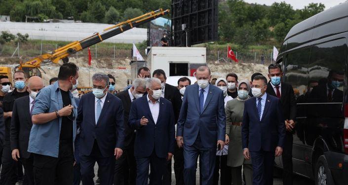 Fatih Altaylı: Bu kadar önemli bir proje 'İnadına yapacağım' diye yapılmaz, 'İstiyorsanız yaparız' diye yapılır