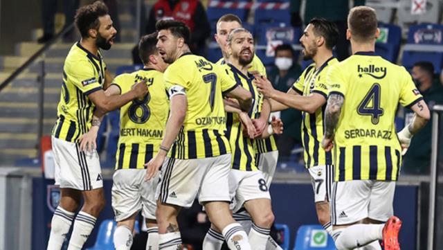 Fenerbahçe&#039;nin yeni sezonda giyeceği forma taraftarlardan tam not aldı