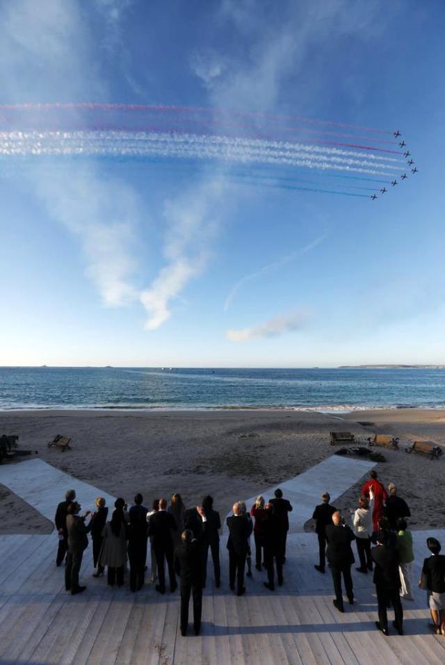 G7 Zirvesi'nin 2'nci günü sona erdiG7 liderlerinden gelişmekte olan ülkeler için Çin'e rakip olacak altyapı finansmanına onay