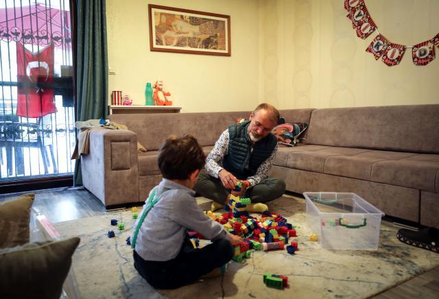 Koruyucu Babalıktan Bir Ailenin Doğuşuna Uzanan Duygusal Yolculuk