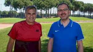 Spor Bakanı Kasapoğlu'nun 'Hagi mi, Alex mi?' sorusuna Şenol Güneş'ten sürpriz cevap