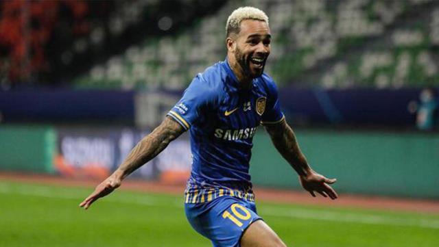 Beşiktaş sonunda Alex Teixeira’yı kadrosuna katıyor