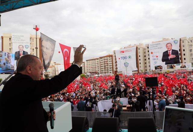 Cumhurbaşkanı Erdoğan, "Önümüzde 2 hedef var" diyerek müjdeyi verdi: 2023'e kadar milletimizin hizmetine sunacağız