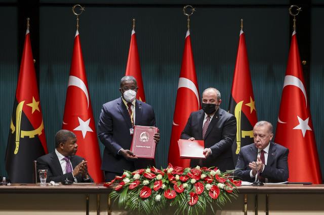 Cumhurbaşkanı Erdoğan: "Türkiye, terörle mücadelede kendisini ispatlamış bir ülke olarak, Angola'nın yanında yer alacaktır"