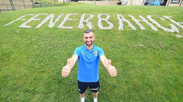 İlk kez kameraların karşısına geçen Serdar Dursun, kendini öve öve bitiremedi